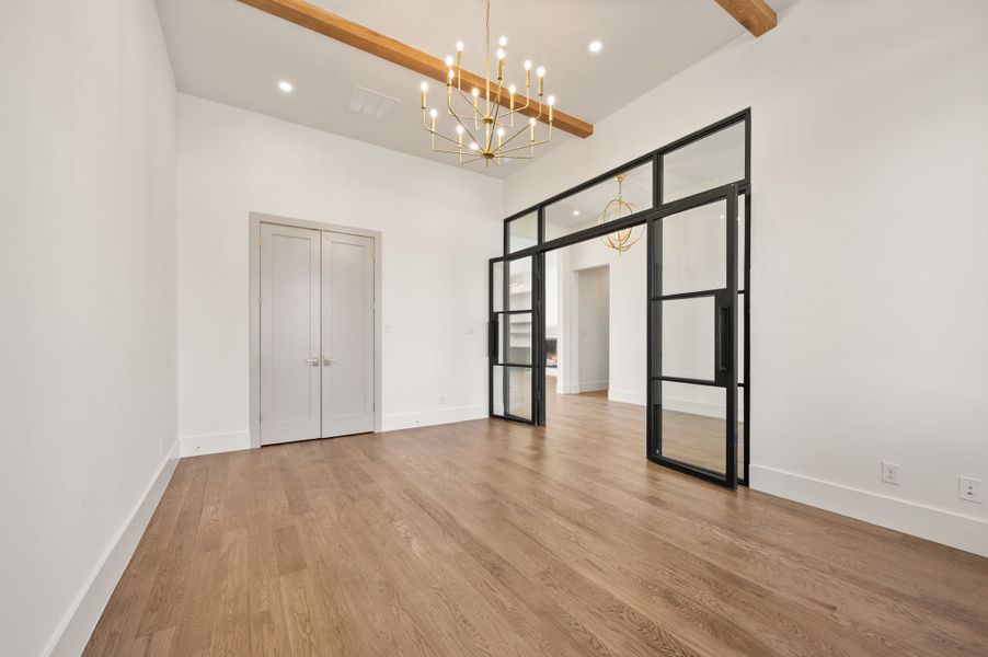 Spacious, unfurnished interior of a new home in Fleming Pointe, Fort Worth (Image 23).