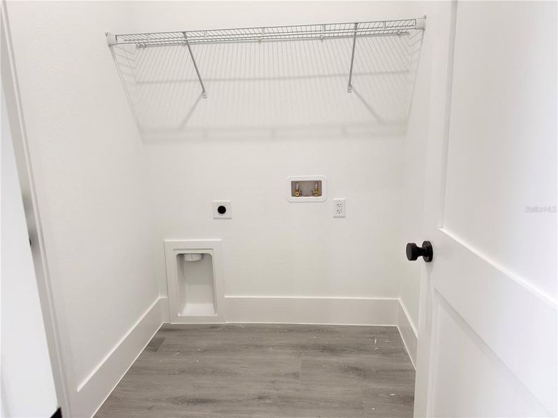 Spacious, unfurnished interior of a new home in , Ocala (Image 36).