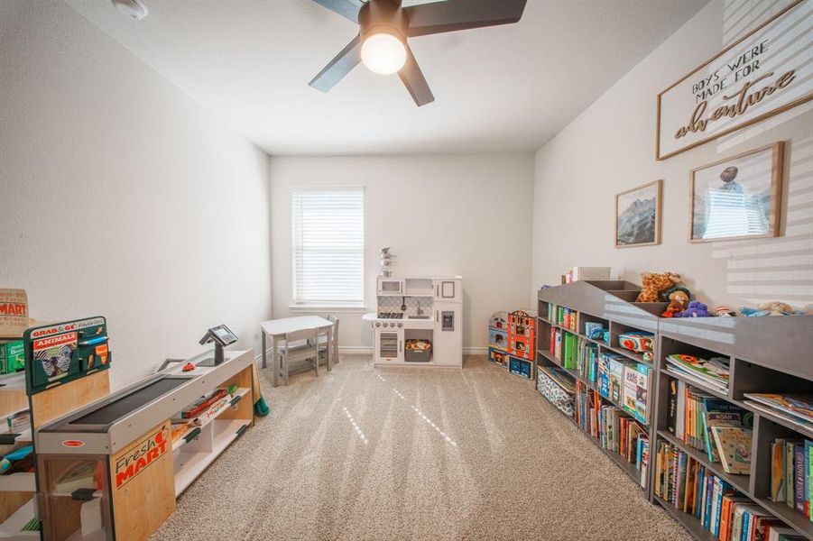 Image 33 of a home in . Image 33 of a home in .