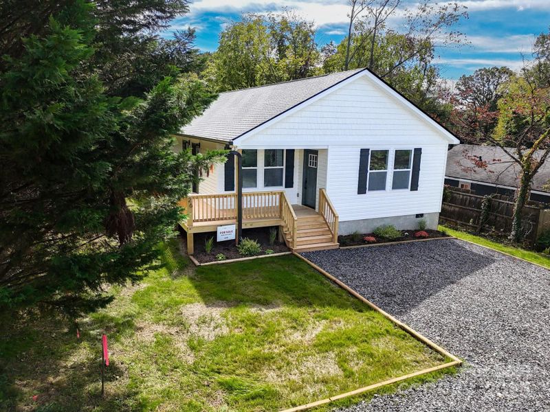 Image 38 of a home in .