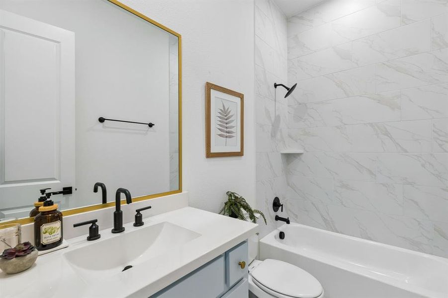 Furnished interior view inside a new home in , Celina (Image 7).
