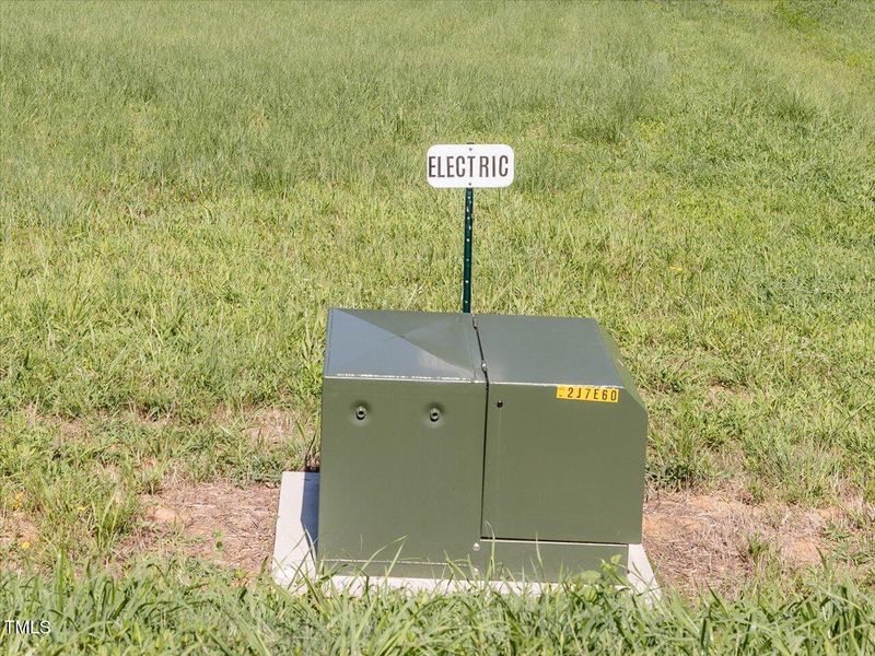 18-018-33VersaillesLn-Lot02-20250728