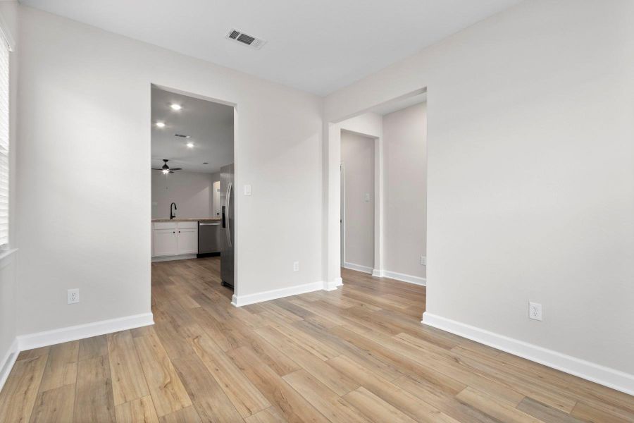 Spacious, unfurnished interior of a new home in Emberly, Beasley (Image 10).