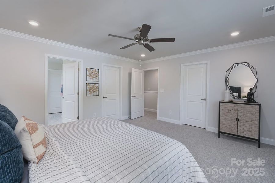 Furnished interior view inside a new home in Pine Trace, Gastonia (Image 17). Furnished interior view inside a new home in Pine Trace, Gastonia (Image 17).
