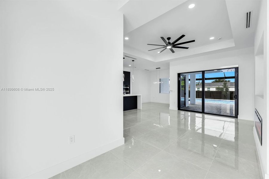 Spacious, unfurnished interior of a new home in , Cape Coral (Image 20). Spacious, unfurnished interior of a new home in , Cape Coral (Image 20).