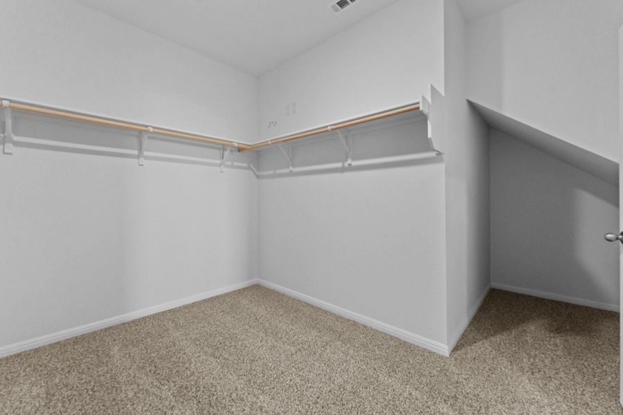 Spacious, unfurnished interior of a new home in Palomino, Manor (Image 36).