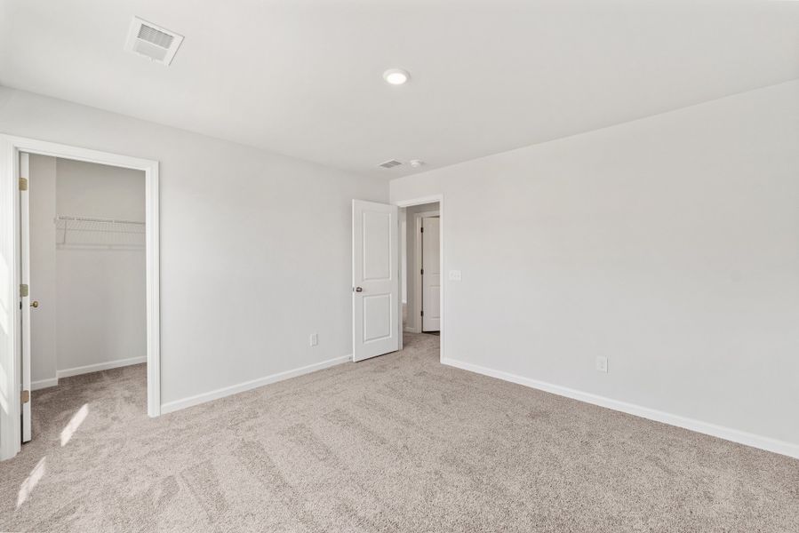 Spacious, unfurnished interior of a new home in Mayfair Village, Spartanburg (Image 24). Spacious, unfurnished interior of a new home in Mayfair Village, Spartanburg (Image 24).