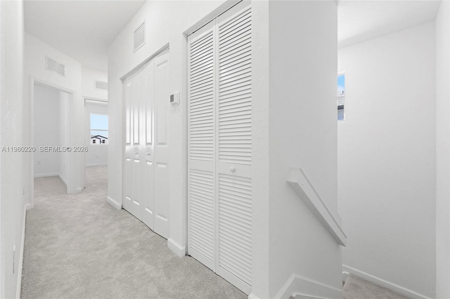 Spacious, unfurnished interior of a new home in , Homestead (Image 24).