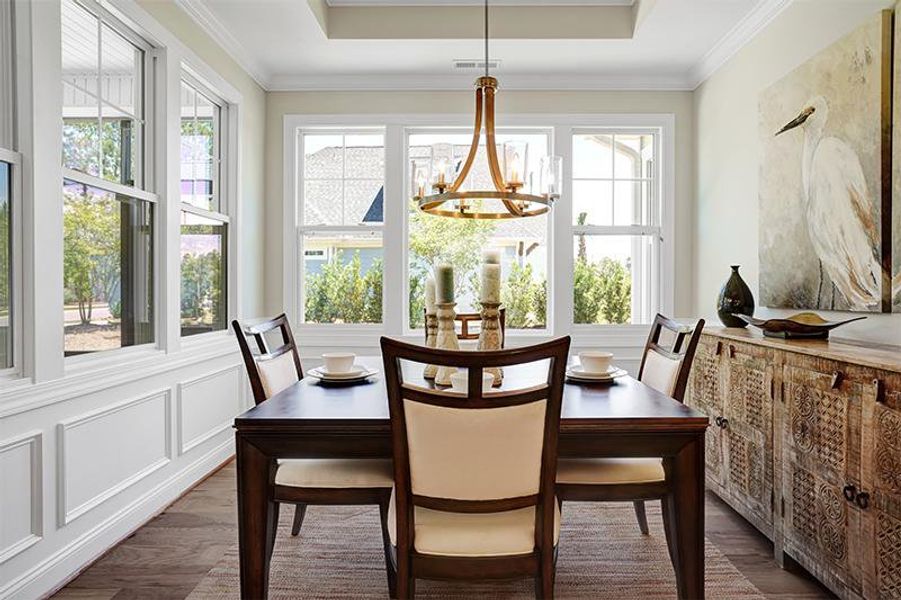 Siesta Bay, Dining Room