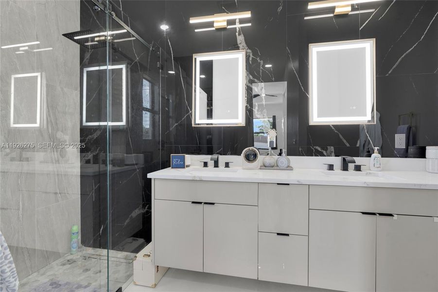 Furnished interior view inside a new home in , Lehigh Acres (Image 12).