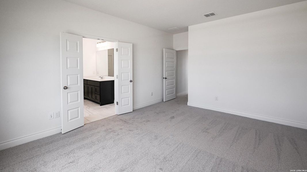 Spacious, unfurnished interior of a new home in Legacy at Lake Dunlap, New Braunfels (Image 27). Spacious, unfurnished interior of a new home in Legacy at Lake Dunlap, New Braunfels (Image 27).