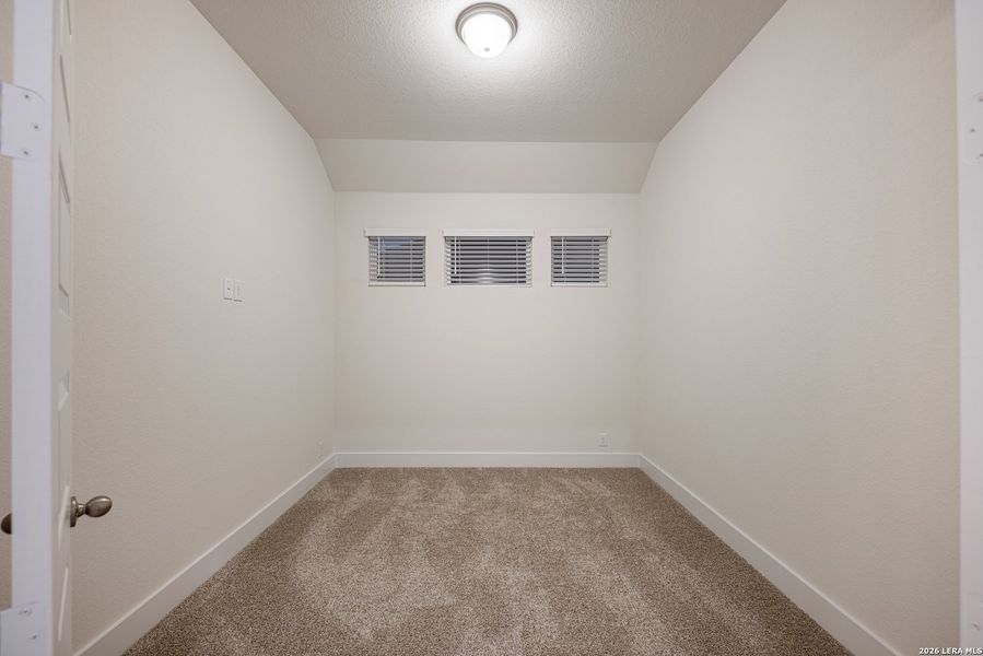 Spacious, unfurnished interior of a new home in The Reserve at Potranco Oaks, Castroville (Image 18).
