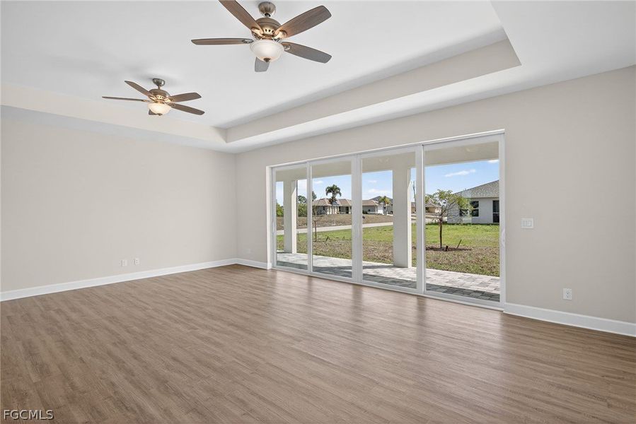 Spacious, unfurnished interior of a new home in Cape Coral, Cape Coral (Image 28).