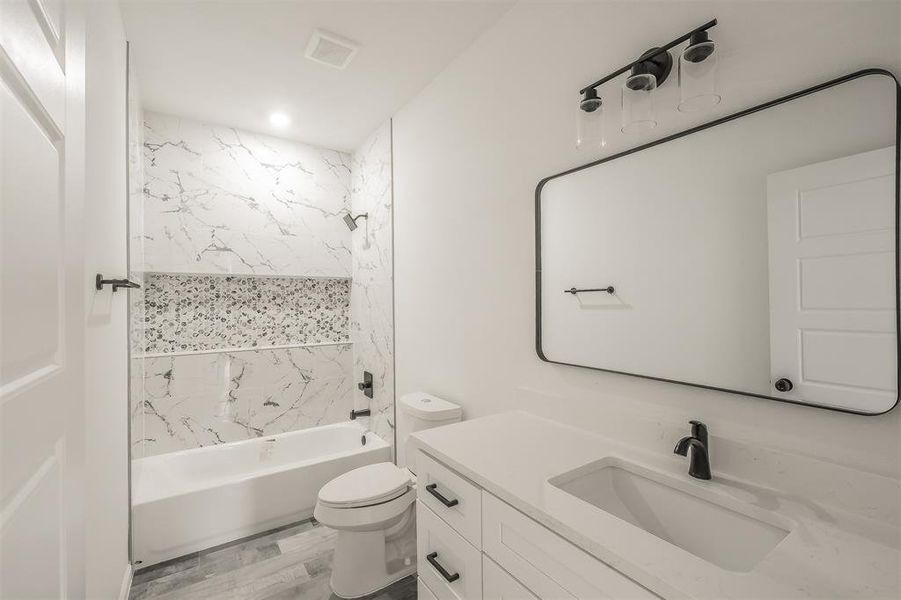 Furnished interior view inside a new home in , Granbury (Image 5). Furnished interior view inside a new home in , Granbury (Image 5).