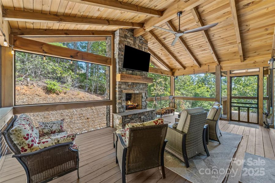 Image 38 of a home in .