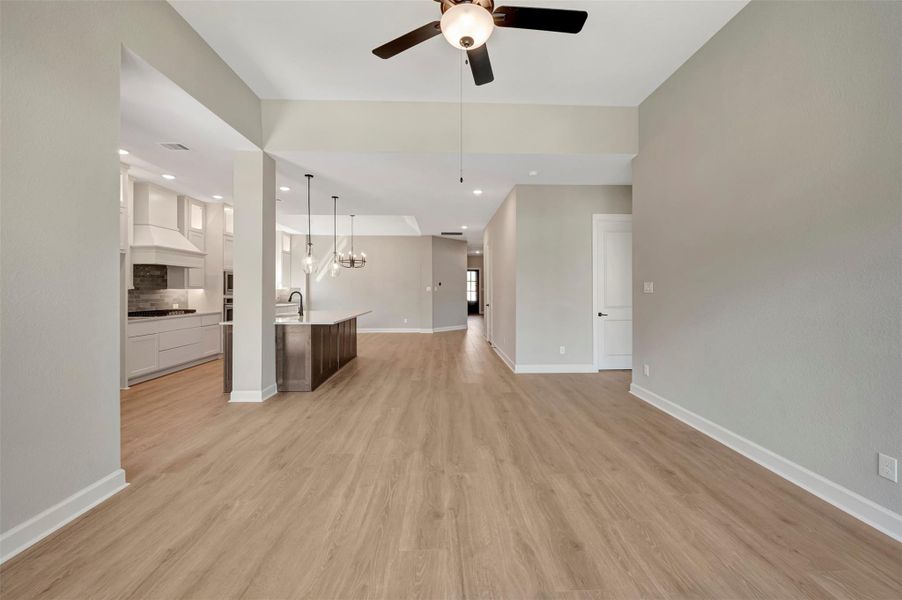 Spacious, unfurnished interior of a new home in Kresston - Enclave Collection, Montgomery (Image 22).