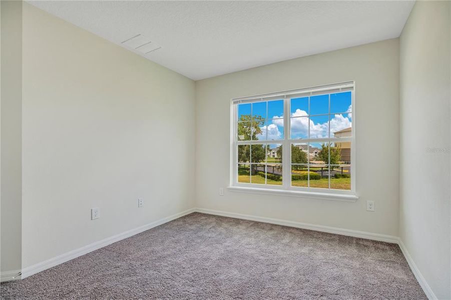 Spacious, unfurnished interior of a new home in , Kissimmee (Image 15).