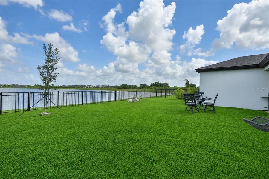 Exterior details and patio area of a home in Waterset, Apollo Beach (Image 2). Exterior details and patio area of a home in Waterset, Apollo Beach (Image 2).