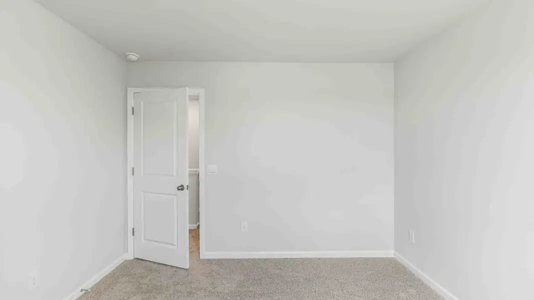Representative unfurnished interior of a home built from the Hayden by D.R. Horton in Brookside, Richlands (Image 23).