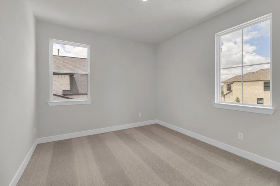 Spacious, unfurnished interior of a new home in Midline, Webster (Image 25).