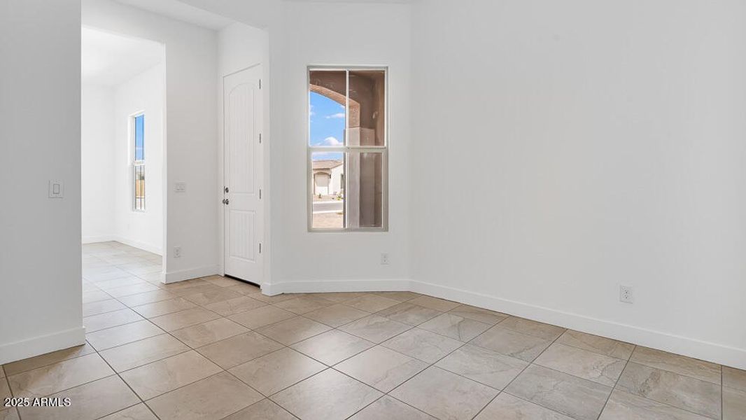 hj-az-phx-allen-ranches-expedition-adela hj-az-phx-allen-ranches-expedition-adela