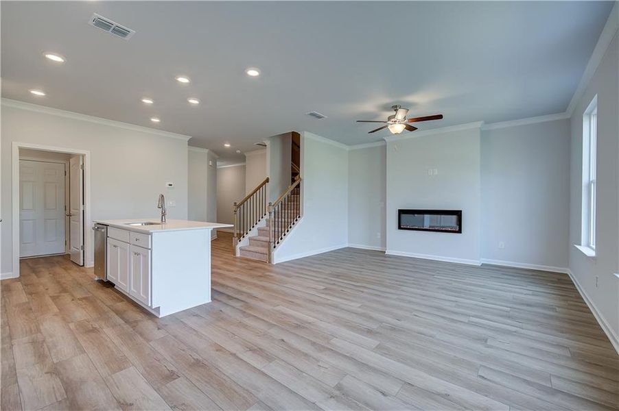 Spacious, unfurnished interior of a new home in Langley Overlook, Loganville (Image 13).