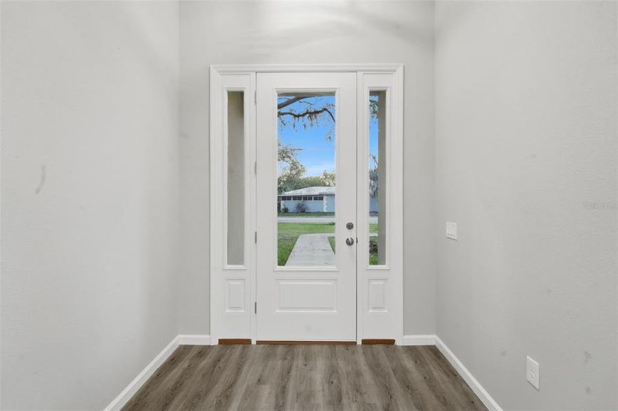 Spacious, unfurnished interior of a new home in , Debary (Image 26).