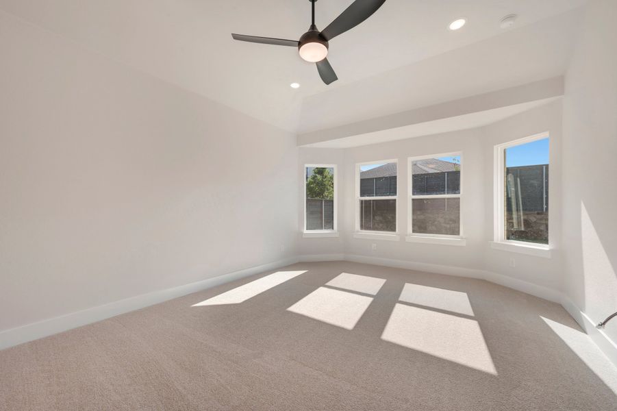 Spacious, unfurnished interior of a new home in Union Park, Little Elm (Image 10).