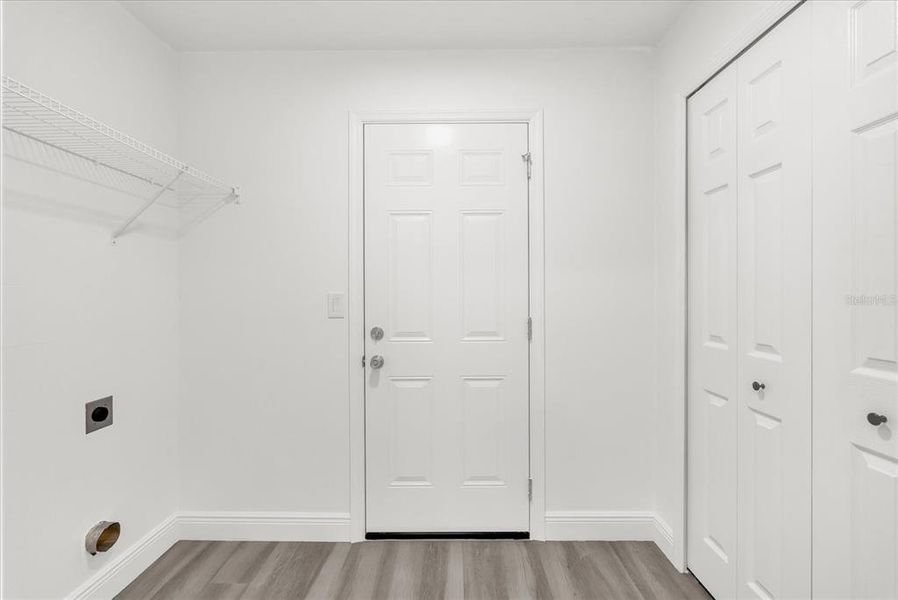 Spacious, unfurnished interior of a new home in , Sanford (Image 13).