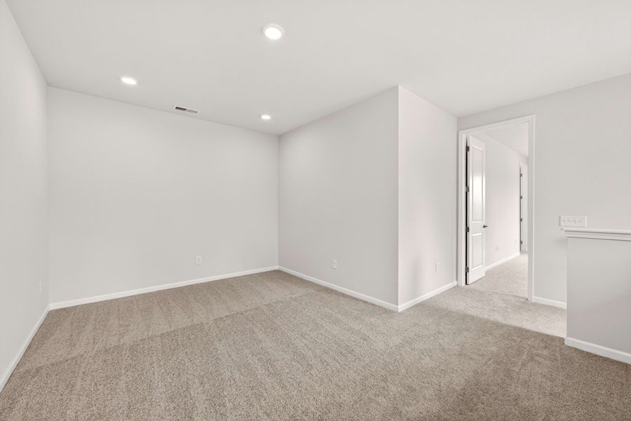 Spacious, unfurnished interior of a new home in Amplitude, Charlotte (Image 26).