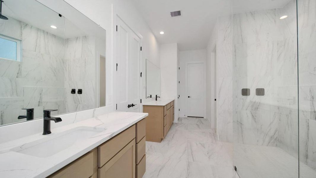 Representative furnished interior of a home built from the H70d by D.R. Horton in Butlers Bend Estates, Pinehurst (Image 13).