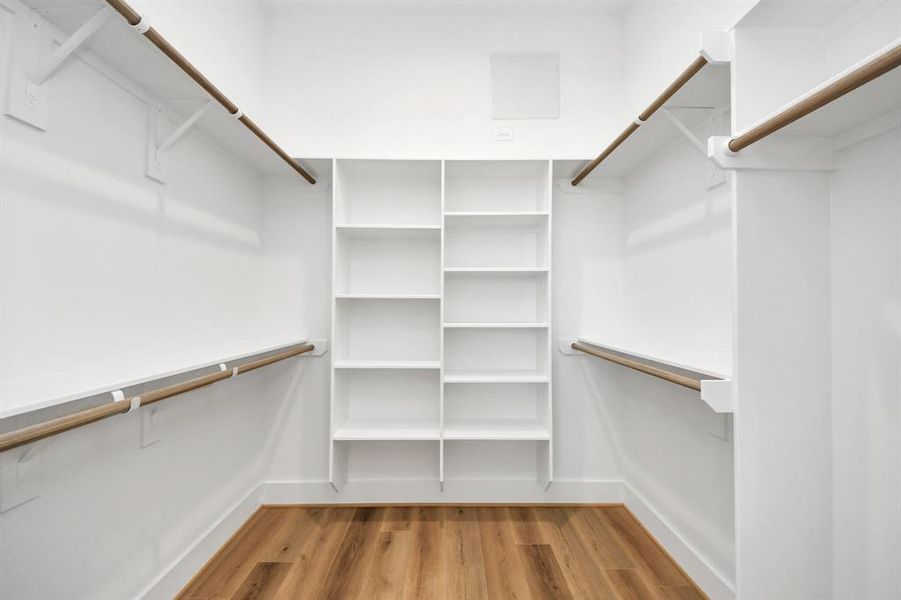 Walk-in closet