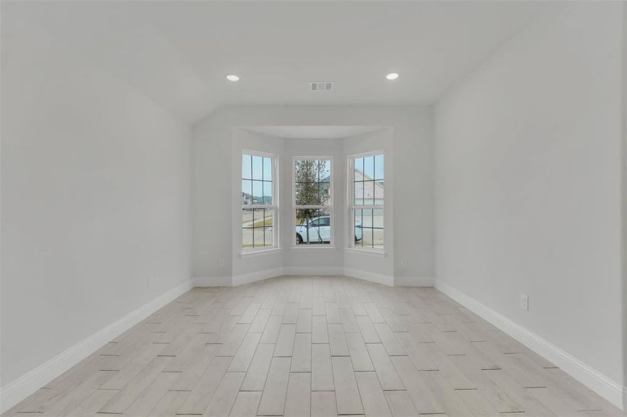 Spacious, unfurnished interior of a new home in , Princeton (Image 33).