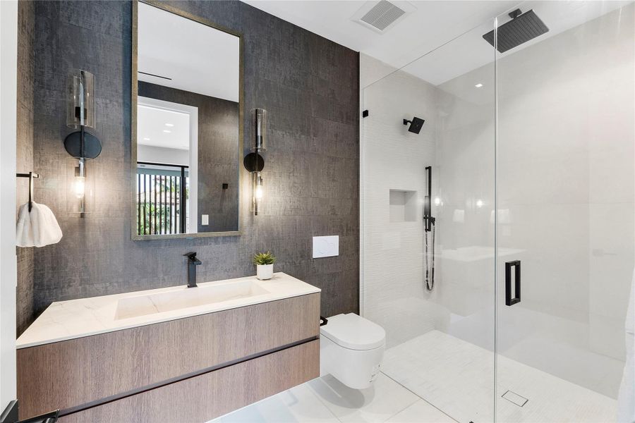 Furnished interior view inside a new home in , Fort Lauderdale (Image 47).