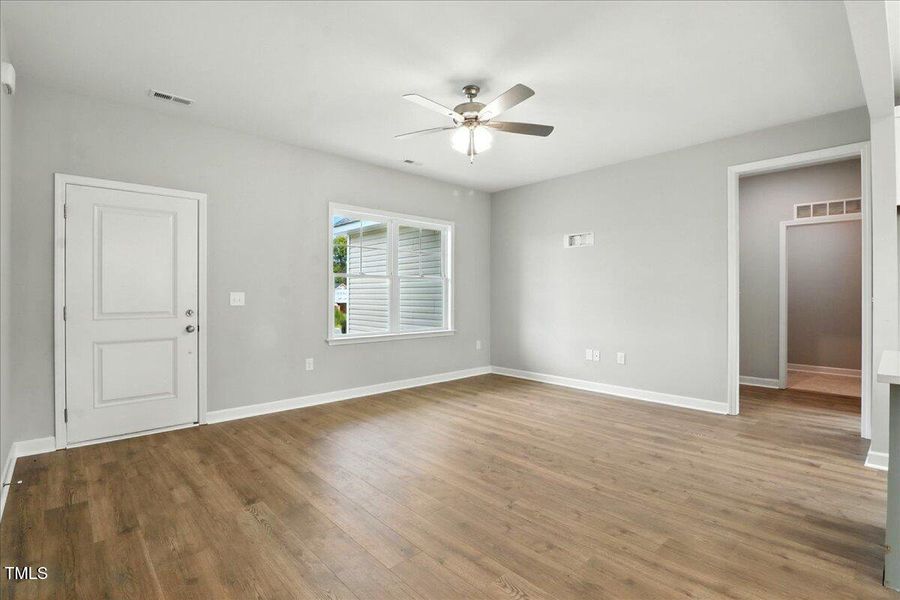 11-100 Sagewood Dr-11