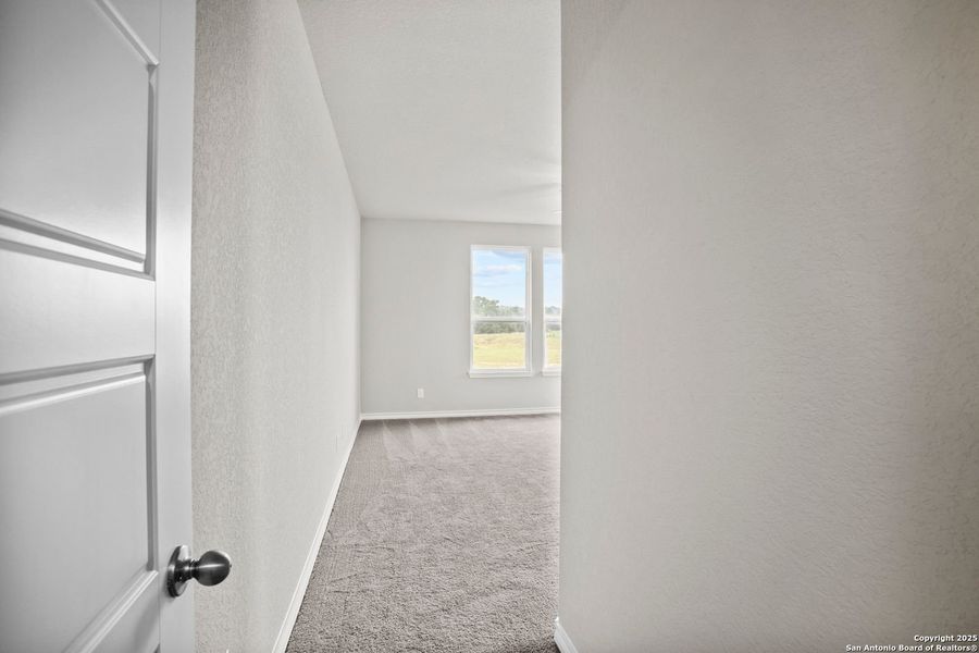 Image 41 of a home in Potranco Oaks.