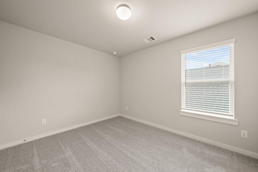 Spacious, unfurnished interior of a new home in Barton Creek Ranch, Conroe (Image 29). Spacious, unfurnished interior of a new home in Barton Creek Ranch, Conroe (Image 29).
