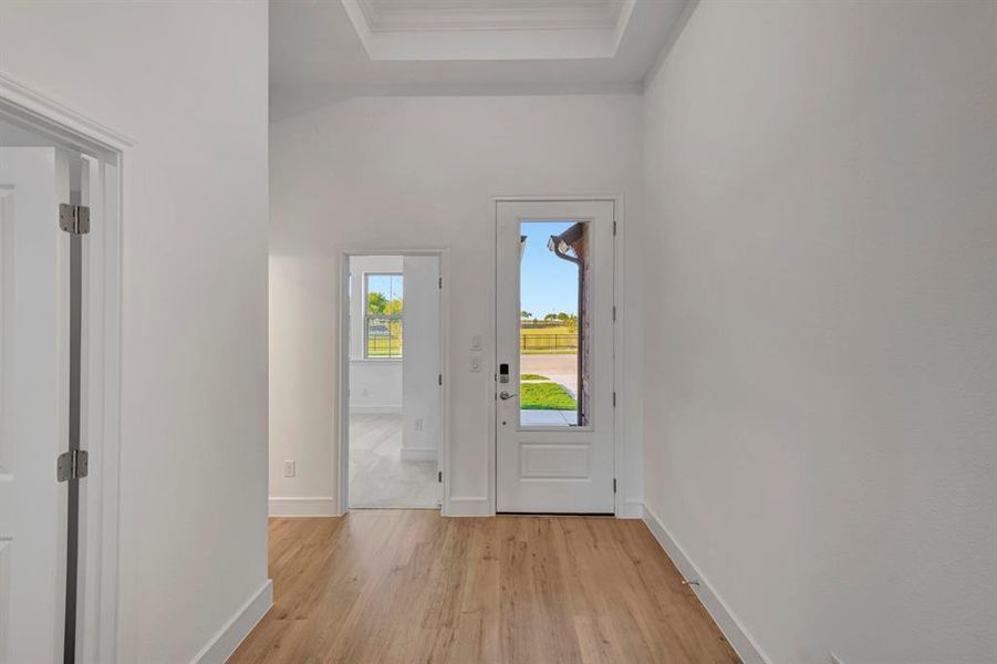 Spacious, unfurnished interior of a new home in Timberbrook, Justin (Image 22). Spacious, unfurnished interior of a new home in Timberbrook, Justin (Image 22).