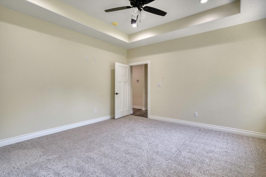 Spacious, unfurnished interior of a new home in , Huntsville (Image 22). Spacious, unfurnished interior of a new home in , Huntsville (Image 22).