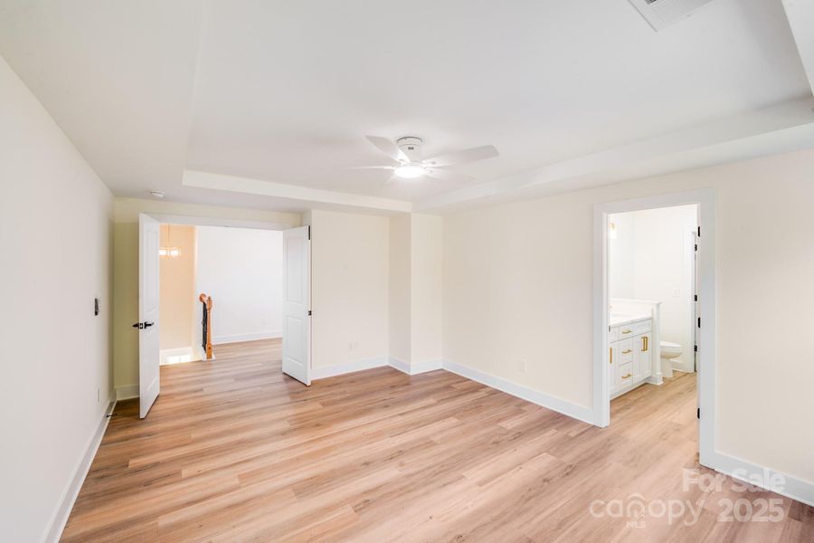 Spacious, unfurnished interior of a new home in , Concord (Image 11).