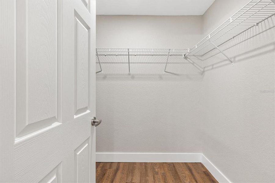 Spacious, unfurnished interior of a new home in , Ocklawaha (Image 32).