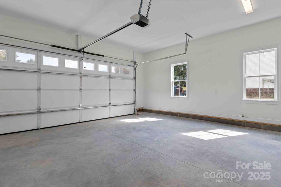 Image 35 of a home in .