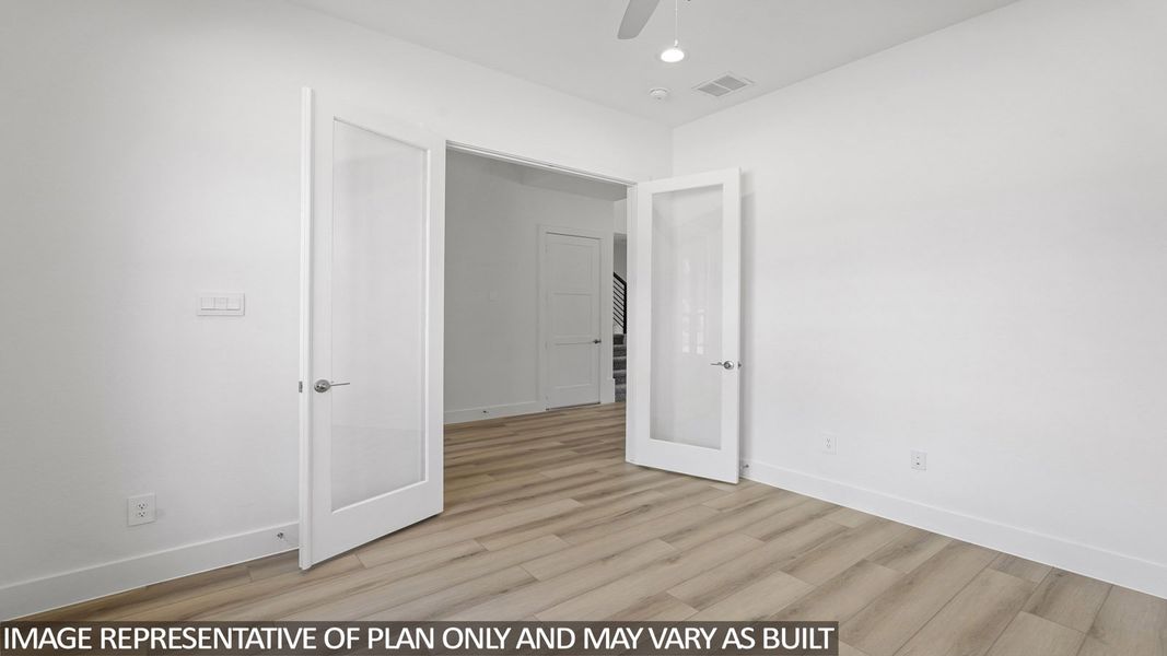 Spacious, unfurnished interior of a new home in Hills of Westlake, Conroe (Image 16).