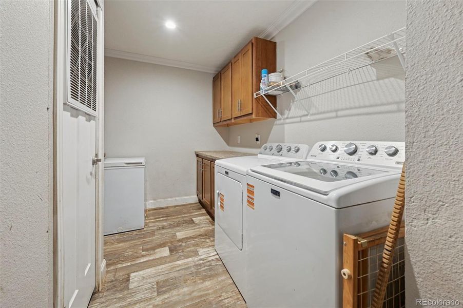 Furnished interior view inside a new home in , Calhan (Image 8).