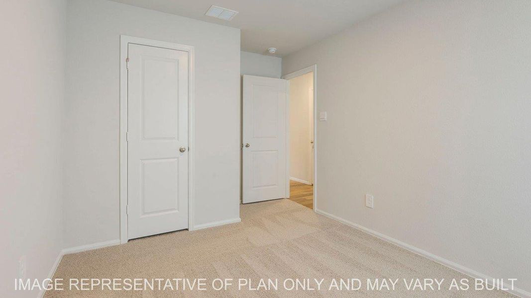 Spacious, unfurnished interior of a new home in Wilkins Valley, Brenham (Image 16).