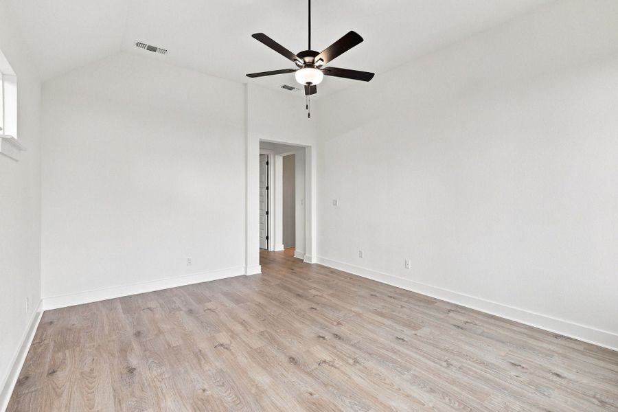 4br New Home in Georgetown, TX.  - Slide 27