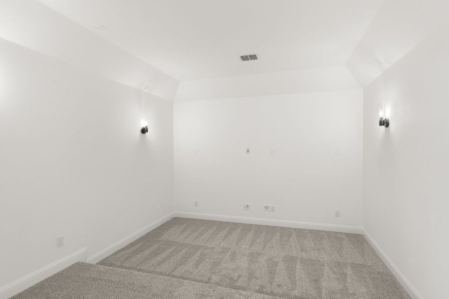 Spacious, unfurnished interior of a new home in Nelson Lake Estates, Rockwall (Image 26).