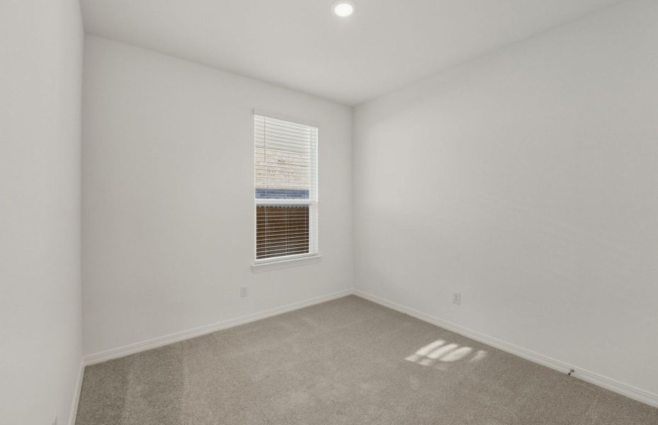 Spacious, unfurnished interior of a new home in Crosswinds, Kyle (Image 42).