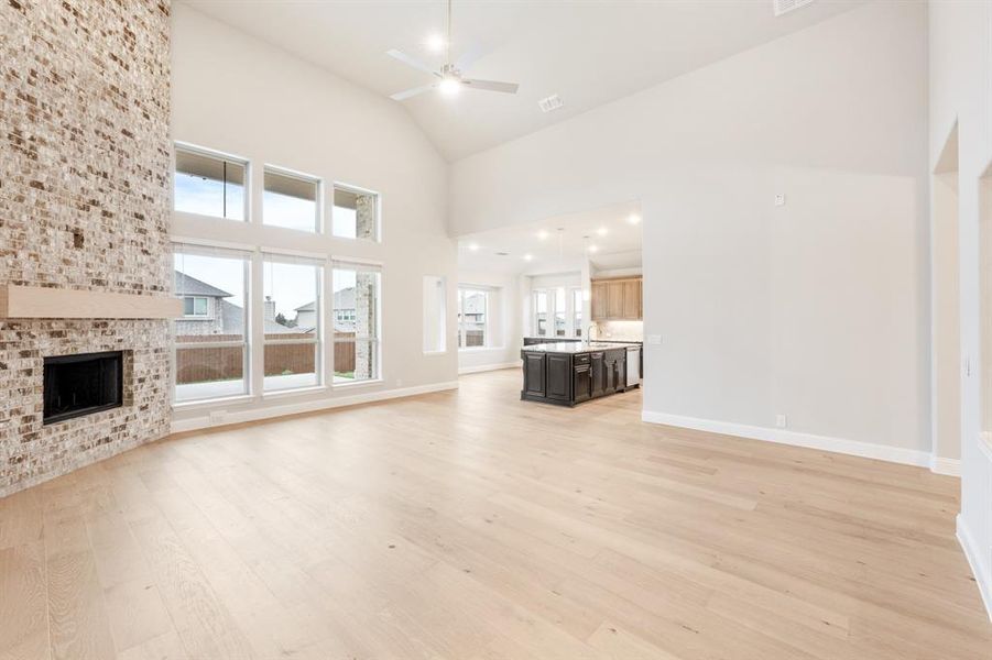 Spacious, unfurnished interior of a new home in Hayes Crossing, Midlothian (Image 27).