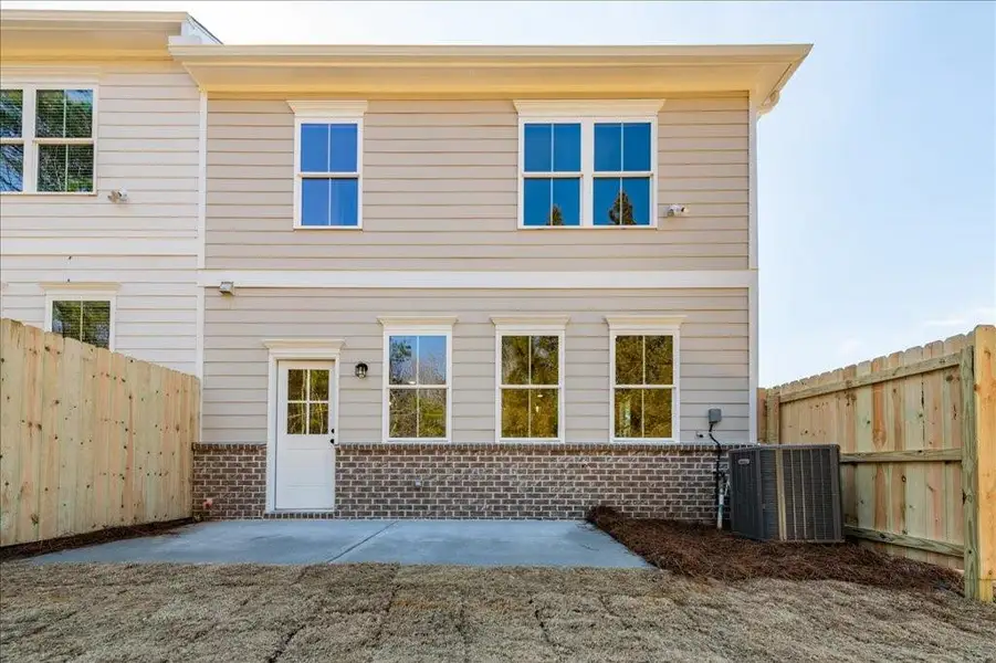 Exterior details and patio area of a home in Cherokee Township, Acworth (Image 4).